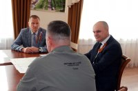 Пусть согреет солдат одеяло от ребят! 