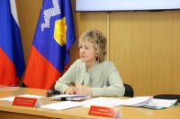 Из зала горсовета