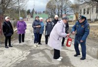 В преддверии Дня пожарной охраны для ветеранов провели экскурсию
