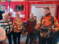 В преддверии Дня пожарной охраны для ветеранов провели экскурсию