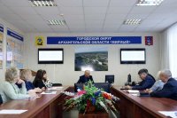 В Мирном обсудили меры по противодействию коррупции
